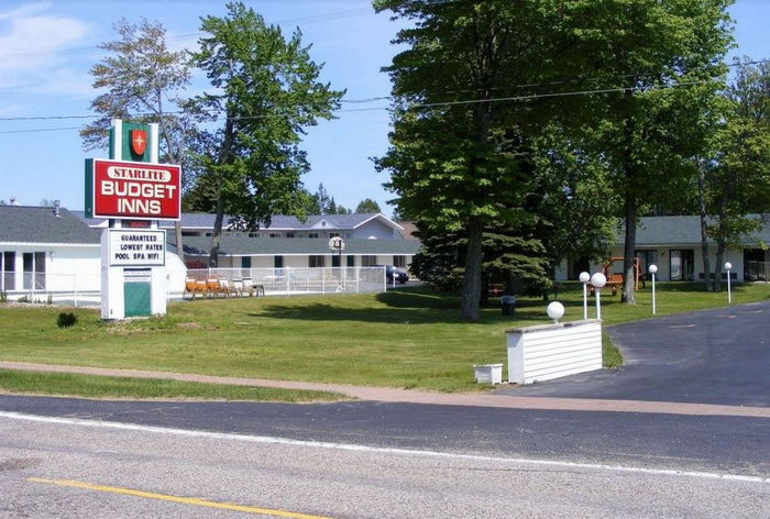 Starlite Motel - From Web Listing (newer photo)